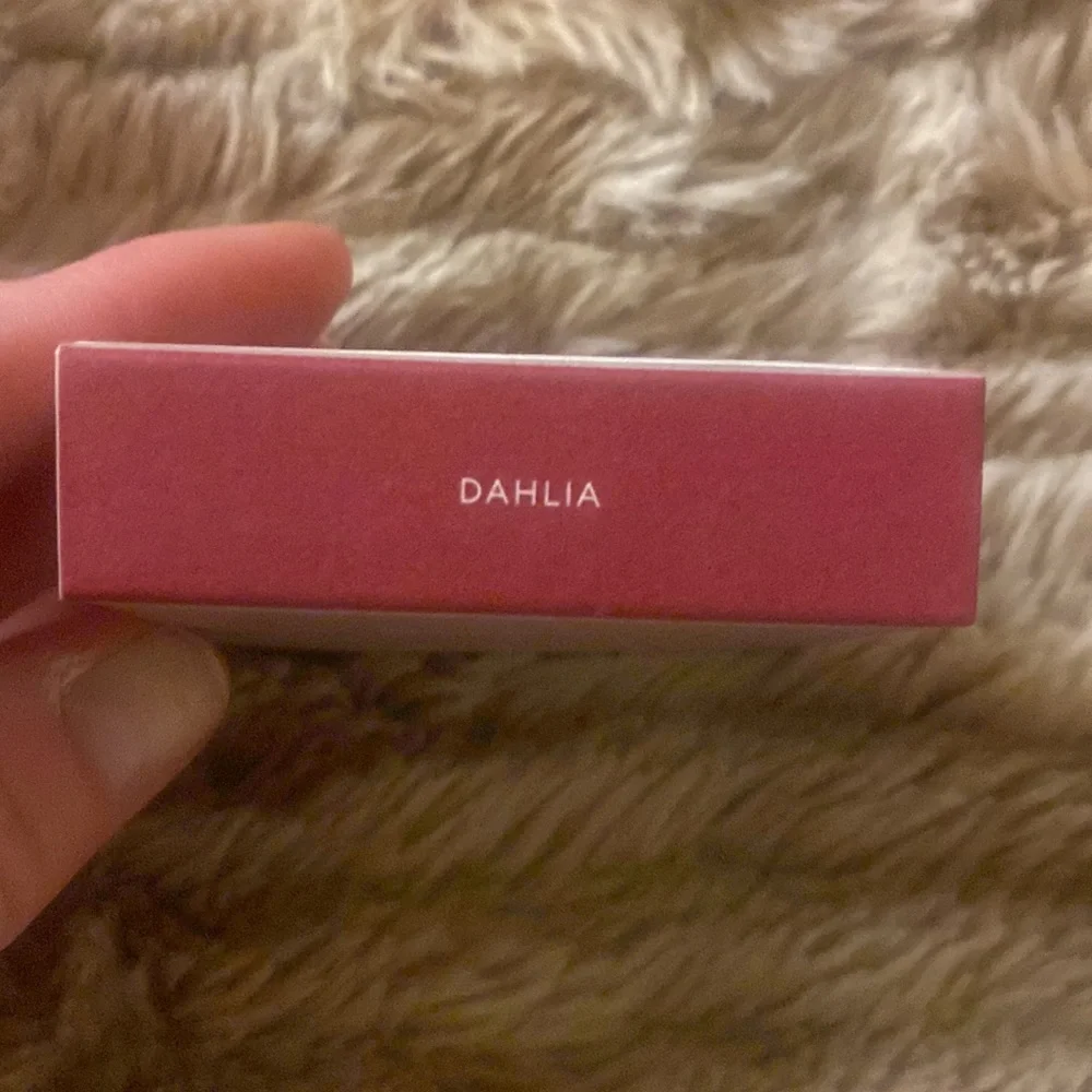 SOLD Blush / pigment for lips and cheeks - Picture 2 of 2